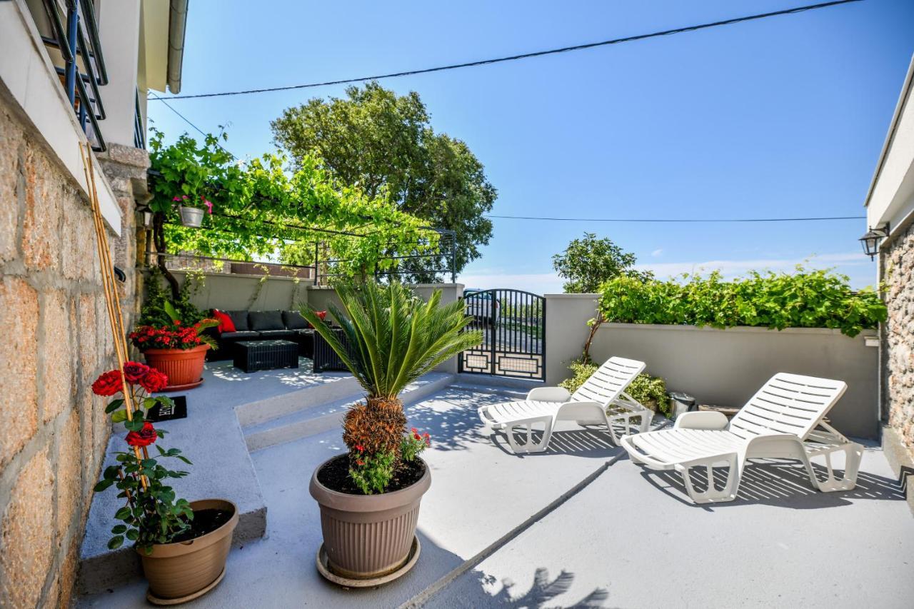Holiday Home Skevini Dvori Starigrad Paklenica Luaran gambar