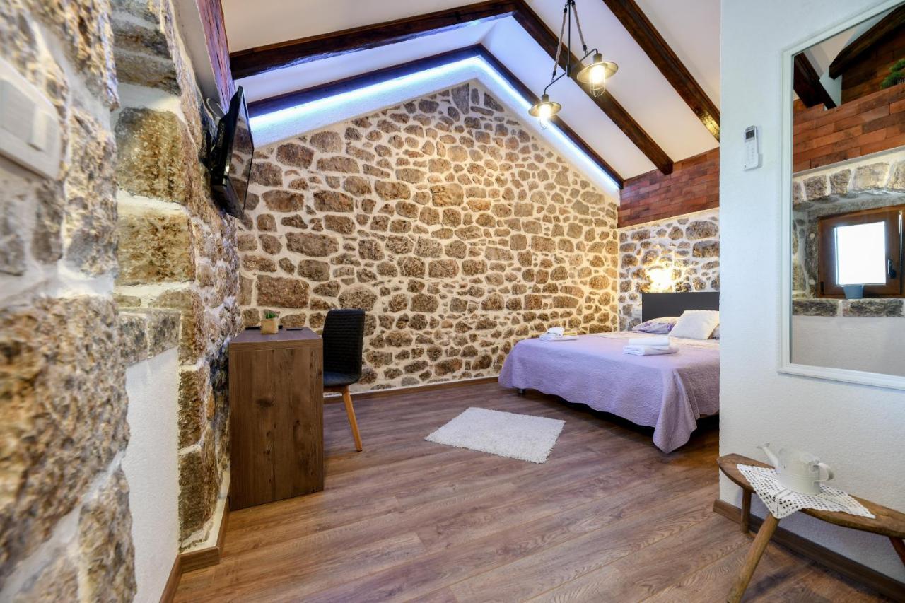 Holiday Home Skevini Dvori Starigrad Paklenica Luaran gambar