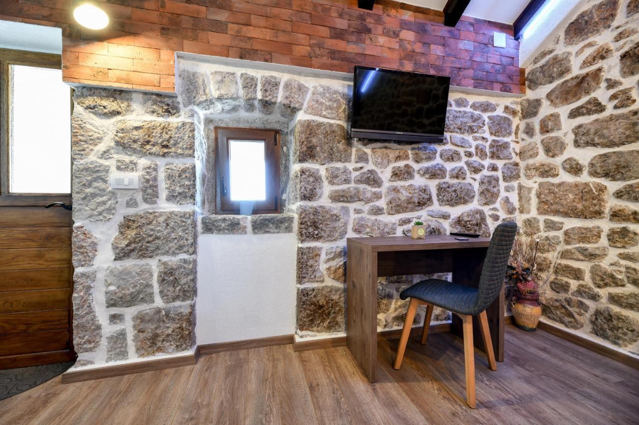 Holiday Home Skevini Dvori Starigrad Paklenica Luaran gambar