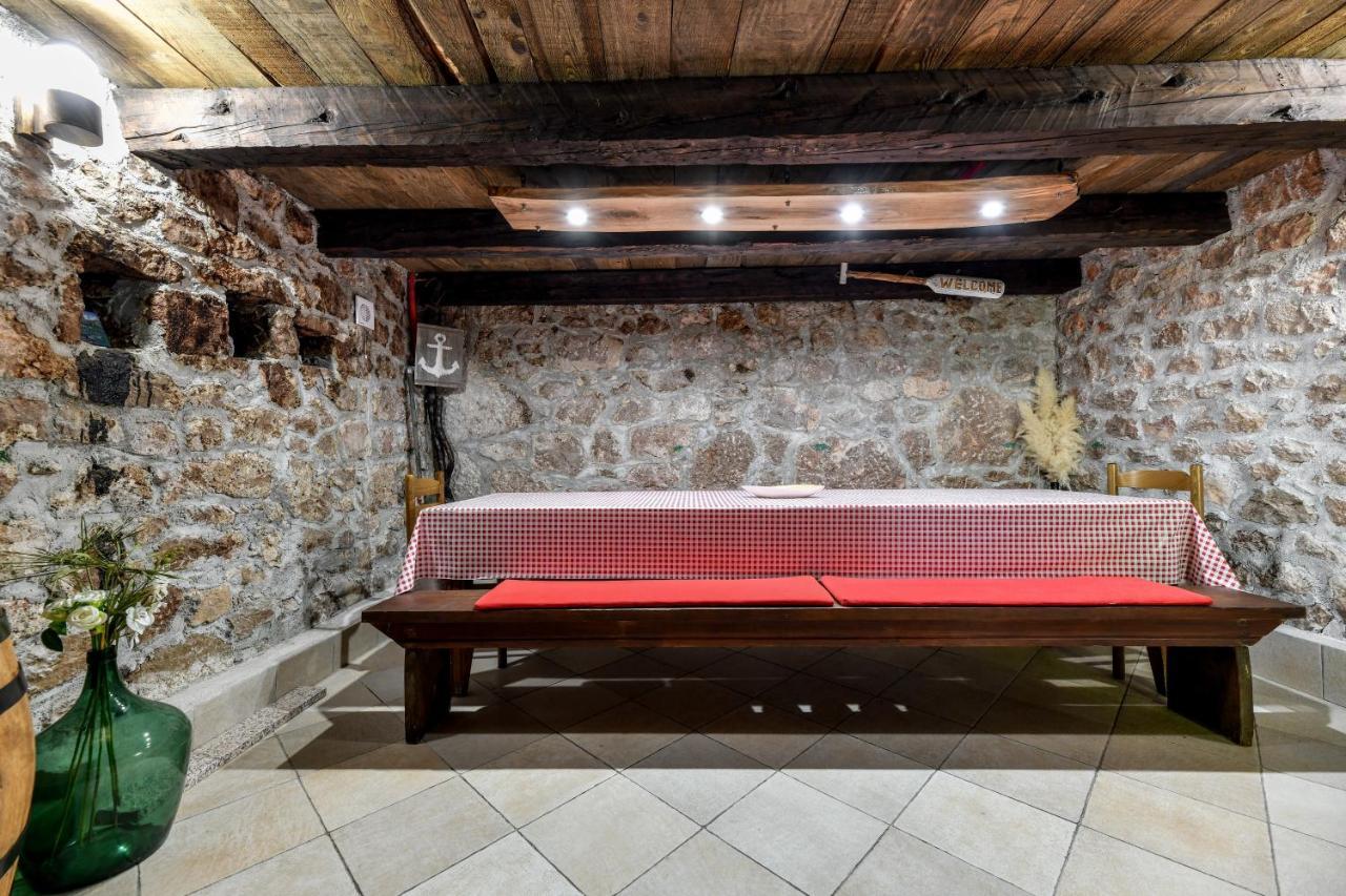 Holiday Home Skevini Dvori Starigrad Paklenica Luaran gambar